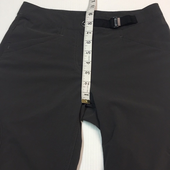 MEC Women’s Taupe lightweight Hiking Capris. Sz 2 - Picture 10 of 11